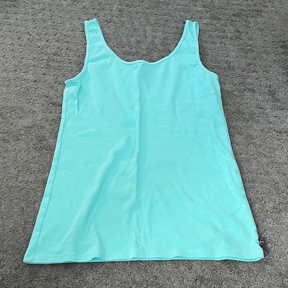 Under Armour Tank - Picture 1 of 2